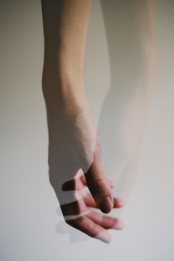 Holding Hands ©Pinterest